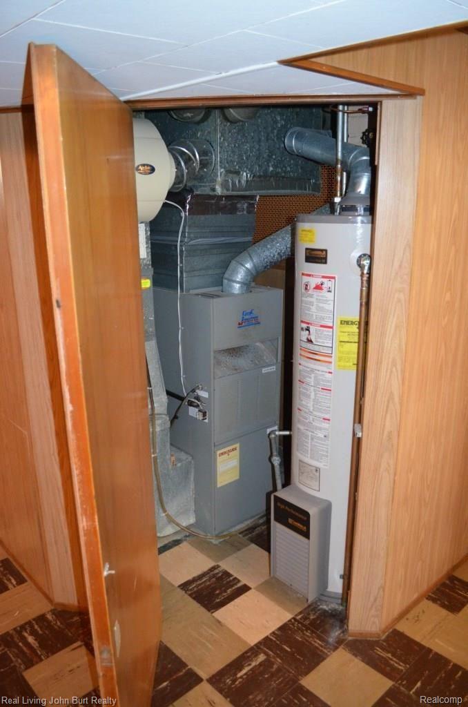 3806 Durham Road Royal Oak, MI 48073 - Photo 23 of 29 DSC_0181.jpg