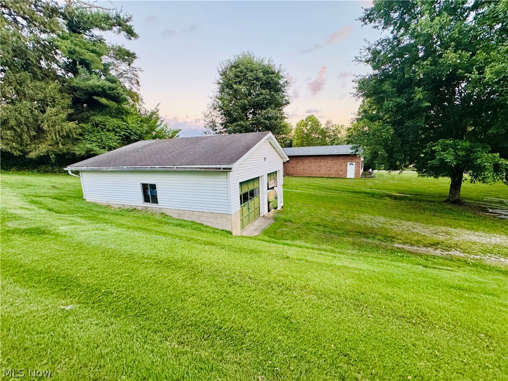 956 Braun Road Belpre, OH 45714 - Photo 10 of 44 2 STALL GARAGE
