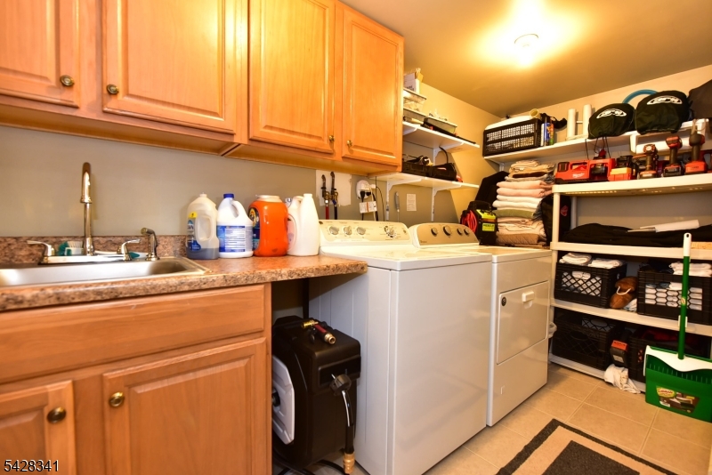 176 Harding Place, Unit 2 Maywood, NJ 07607 - Photo 11 of 17