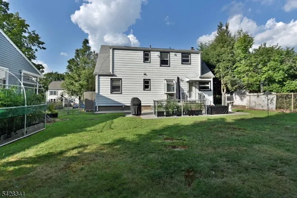 $1,750 | 176 Harding Place, Unit 2, Maywood, NJ 07607
