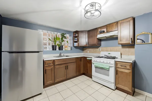 $315,000 | 6223 South Washtenaw Avenue, Chicago, IL 60629