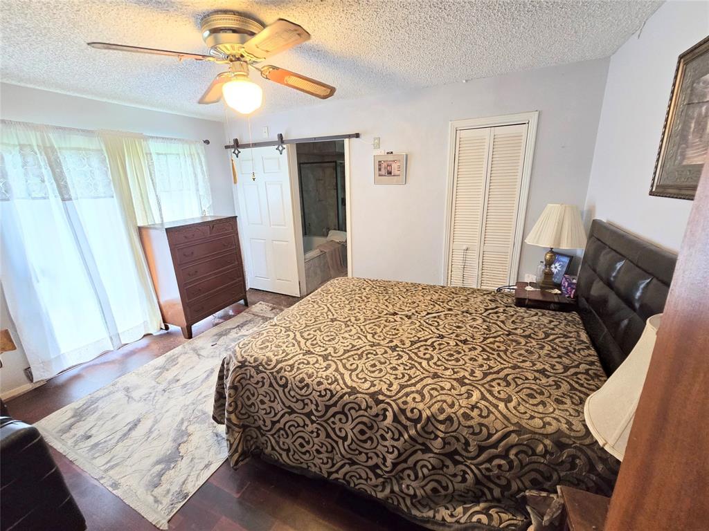 31 Clearview Point Blank, TX 77364 - Photo 16 of 33