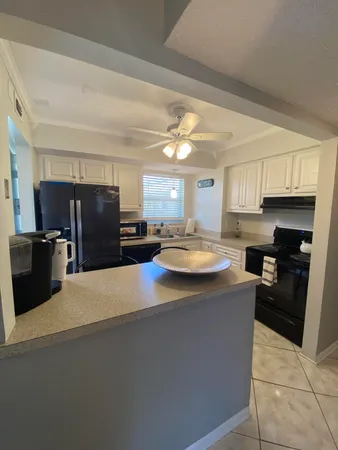 $1,500 | 715 Lori Drive, Unit 304, Palm Springs, FL 33461