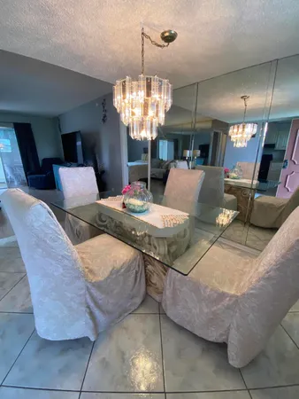 $1,500 | 715 Lori Drive, Unit 304, Palm Springs, FL 33461