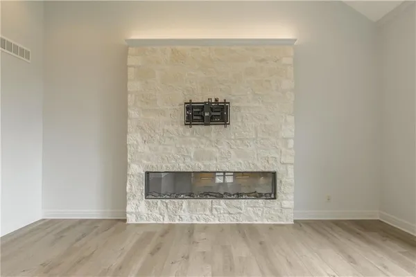 $899,000 | 4215 Greystone Drive, St. Joseph, MO 64505