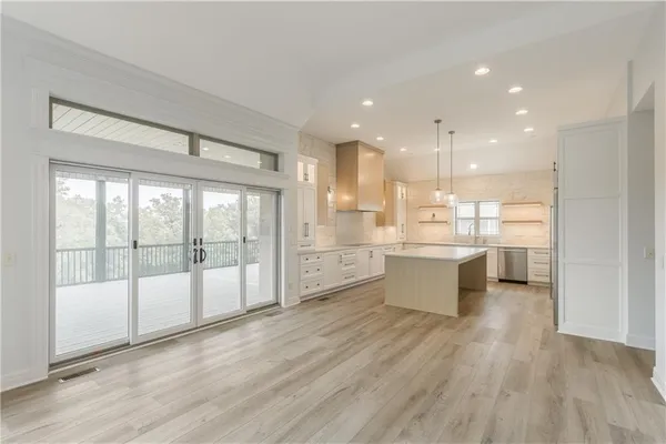 $899,000 | 4215 Greystone Drive, St. Joseph, MO 64505