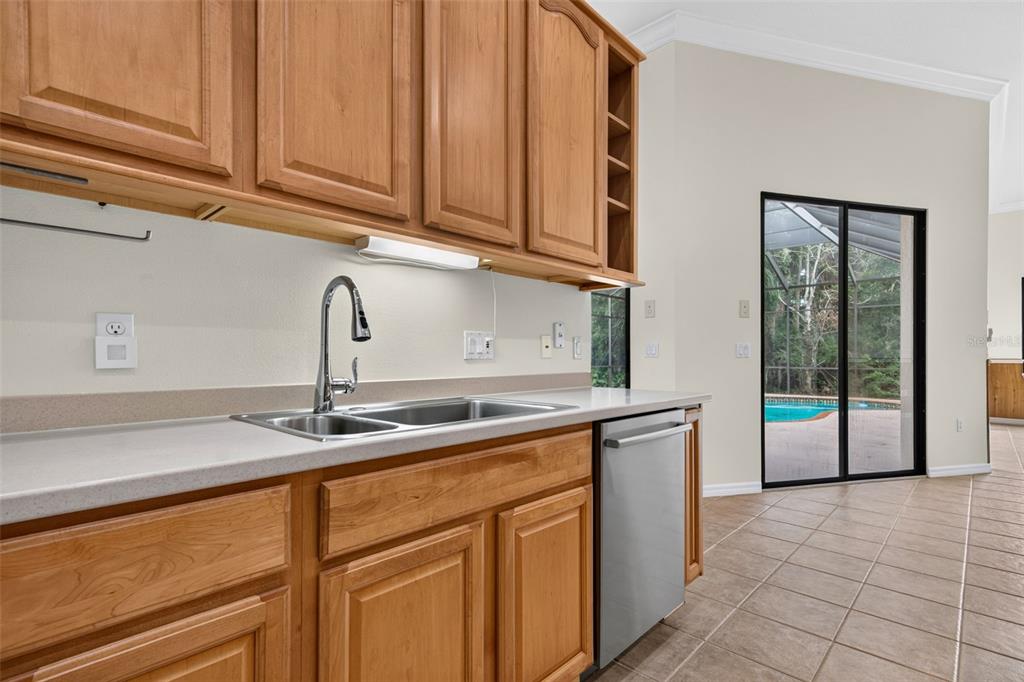 679 Sawgrass Bridge Road Venice, FL 34292 - Photo 22 of 88 Gallery Image 22