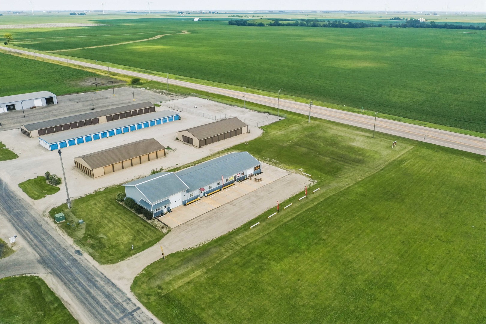 1421 Industrial Park Road Minonk, IL 61760 - Photo 40 of 41