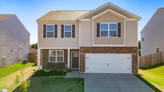 $305,000 | 132 Slateford Circle, Piedmont, SC 29673