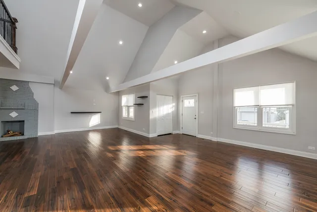 $335,000 | 33715 North Lake Shore Drive, Grayslake, IL 60030