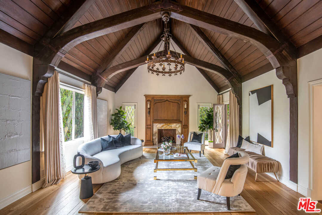 9541 Heather Road Beverly Hills, CA 90210 - Photo 6 of 19