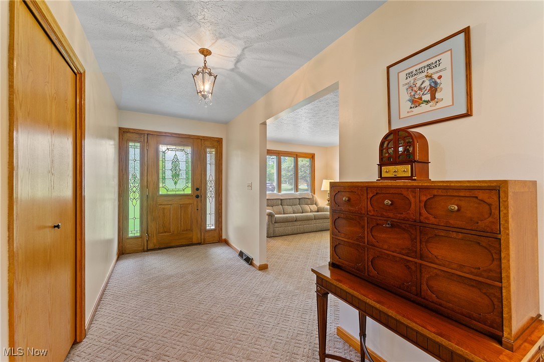 1004 Lincoln Road Canfield, OH 44406 - Photo 9 of 23 Gallery Image 9