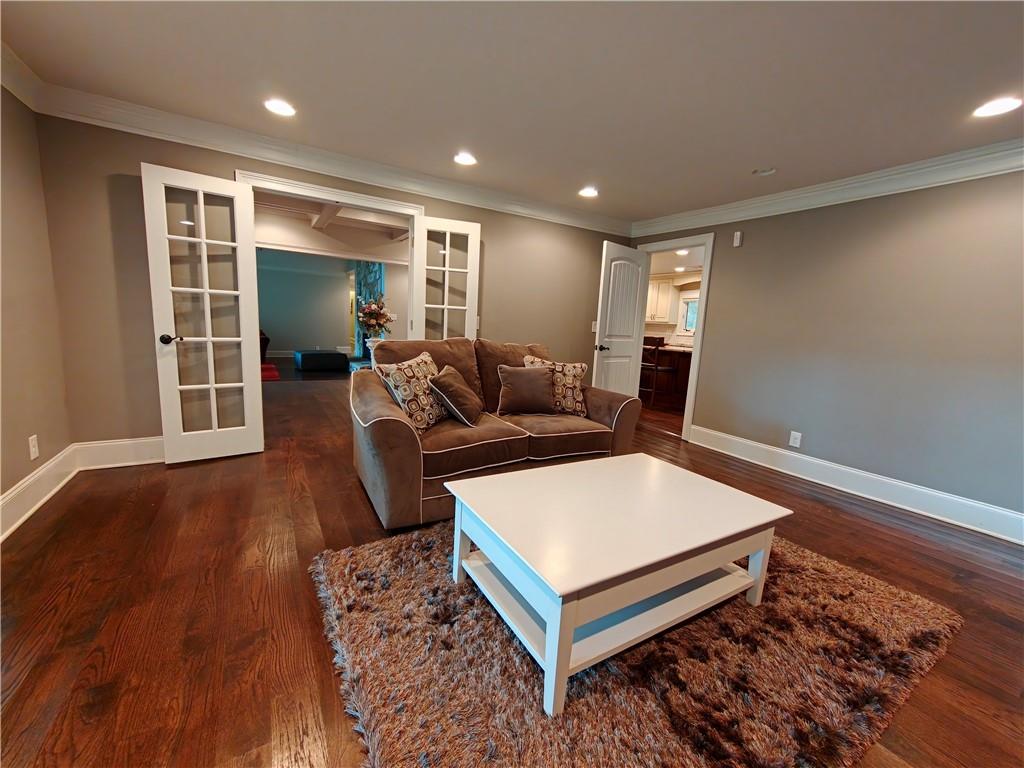 250 Cagle Road Roswell, GA 30075 - Photo 9 of 29 Gallery Image 9
