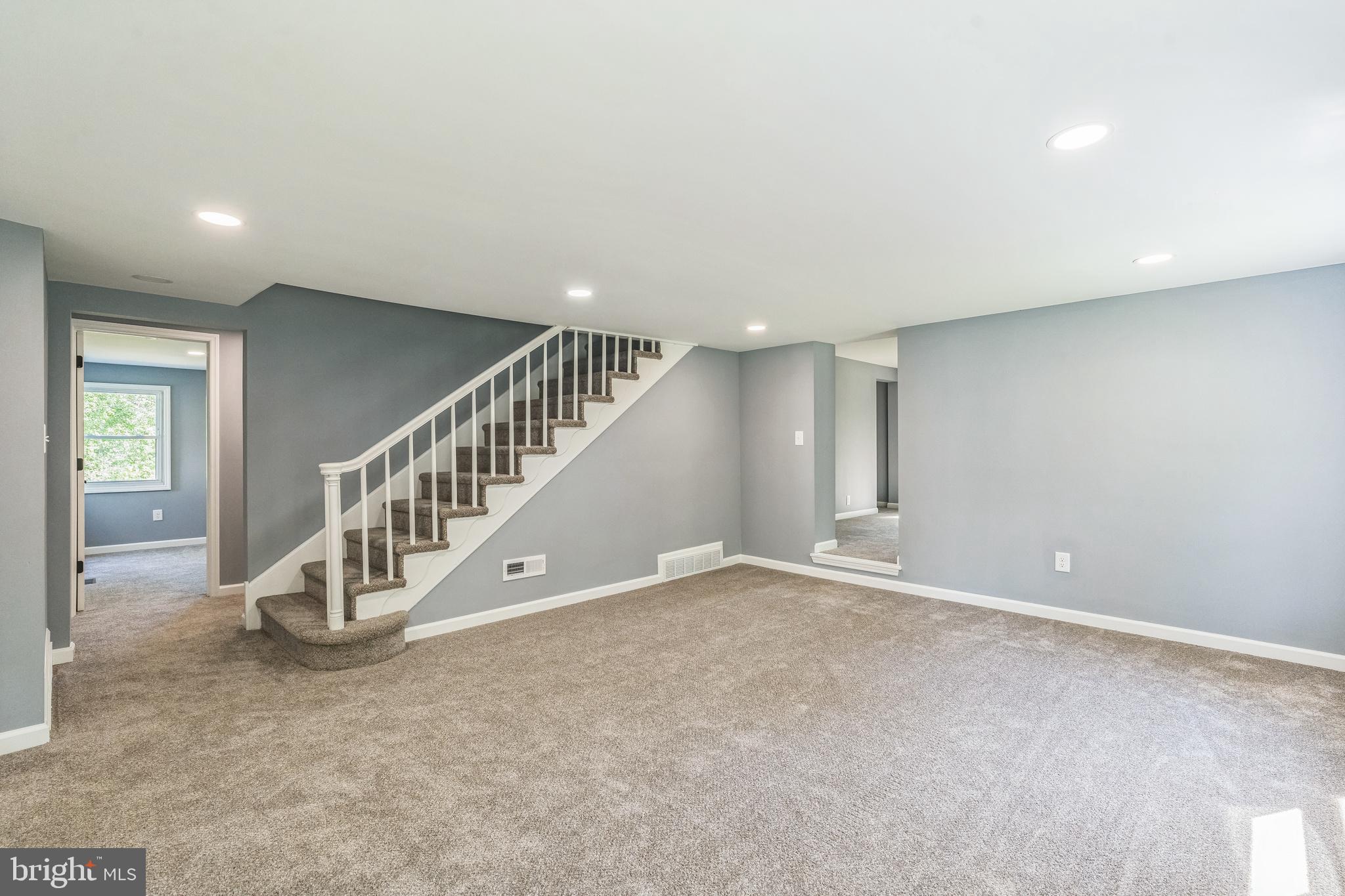 17 Sportsman Road Carneys Point, NJ 08069 - Photo 7 of 37