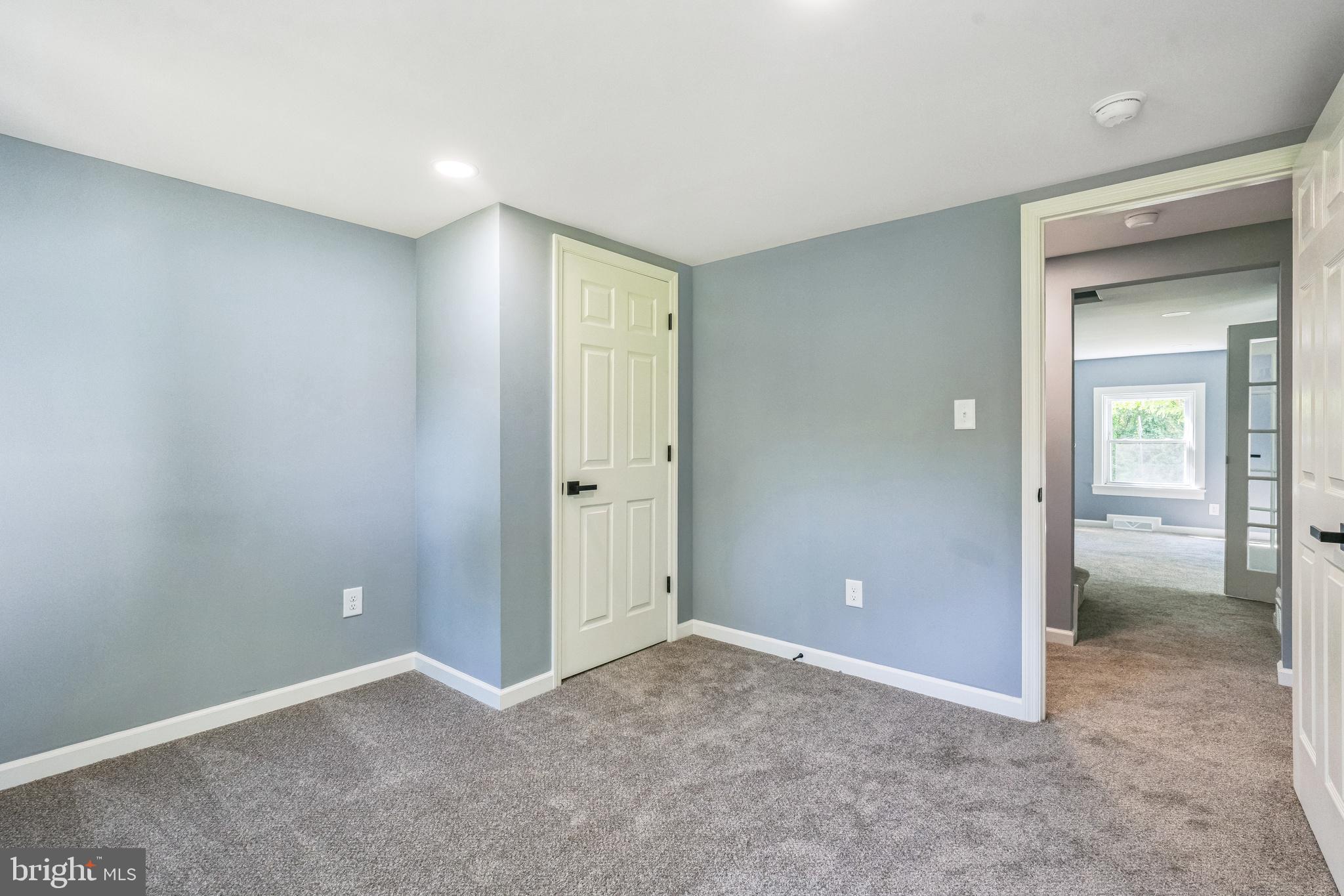 17 Sportsman Road Carneys Point, NJ 08069 - Photo 8 of 37