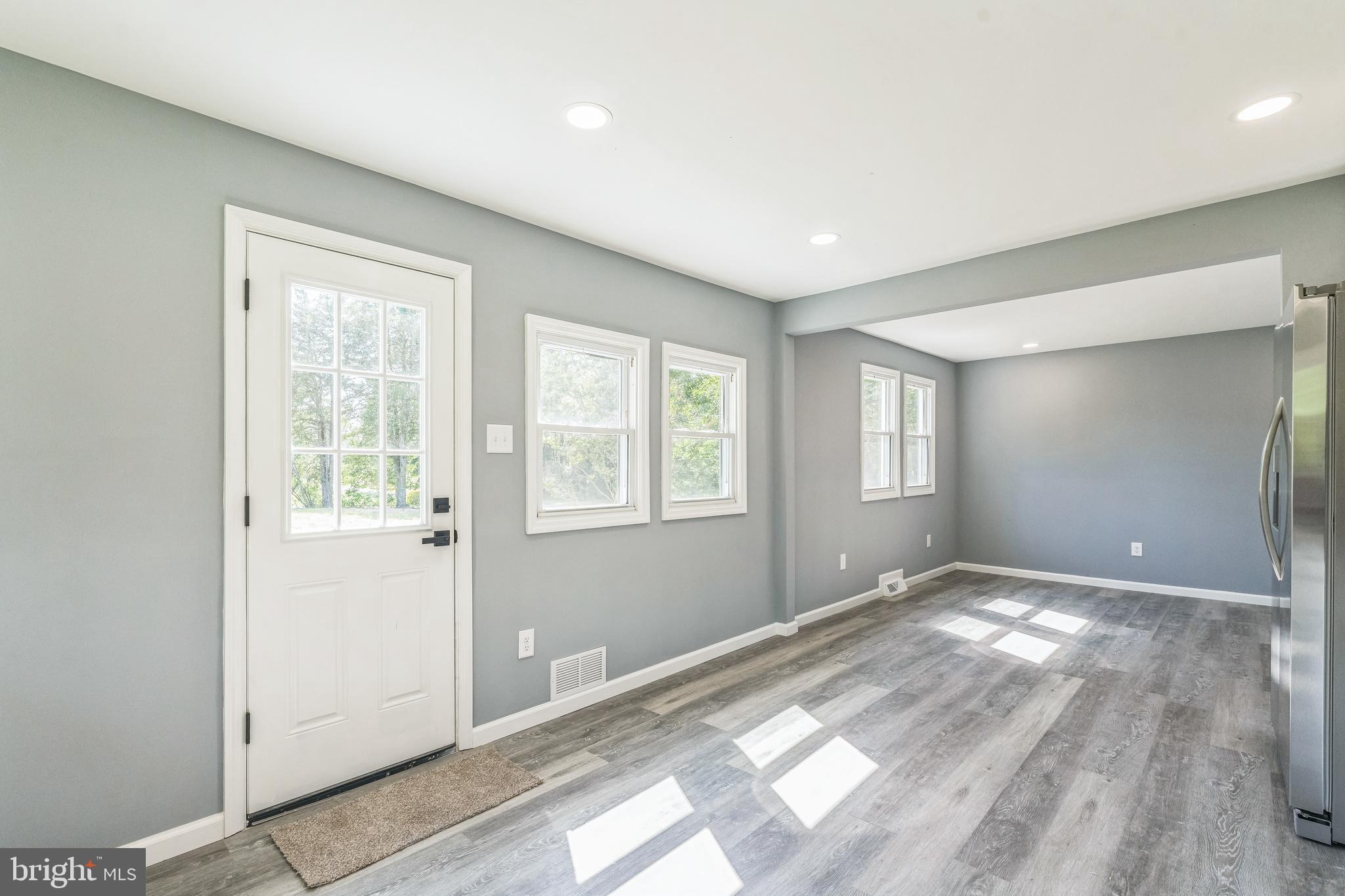 17 Sportsman Road Carneys Point, NJ 08069 - Photo 9 of 37