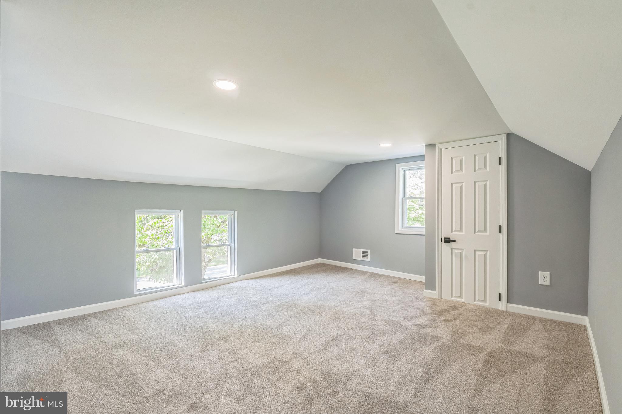 17 Sportsman Road Carneys Point, NJ 08069 - Photo 10 of 37