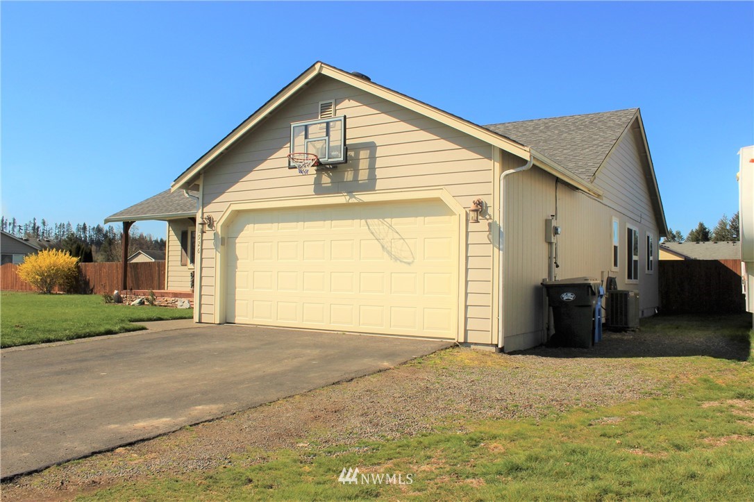 19926 Tahoma Circle Southwest Rochester, WA 98579 - Photo 3 of 25