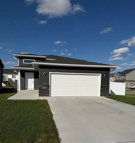 $340,000 | 1138 46th Avenue South, Moorhead, MN 56560