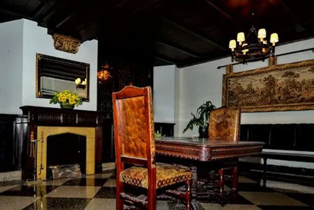 $2,750 | 320 East 42nd Street, Unit 1402 | Murray Hill