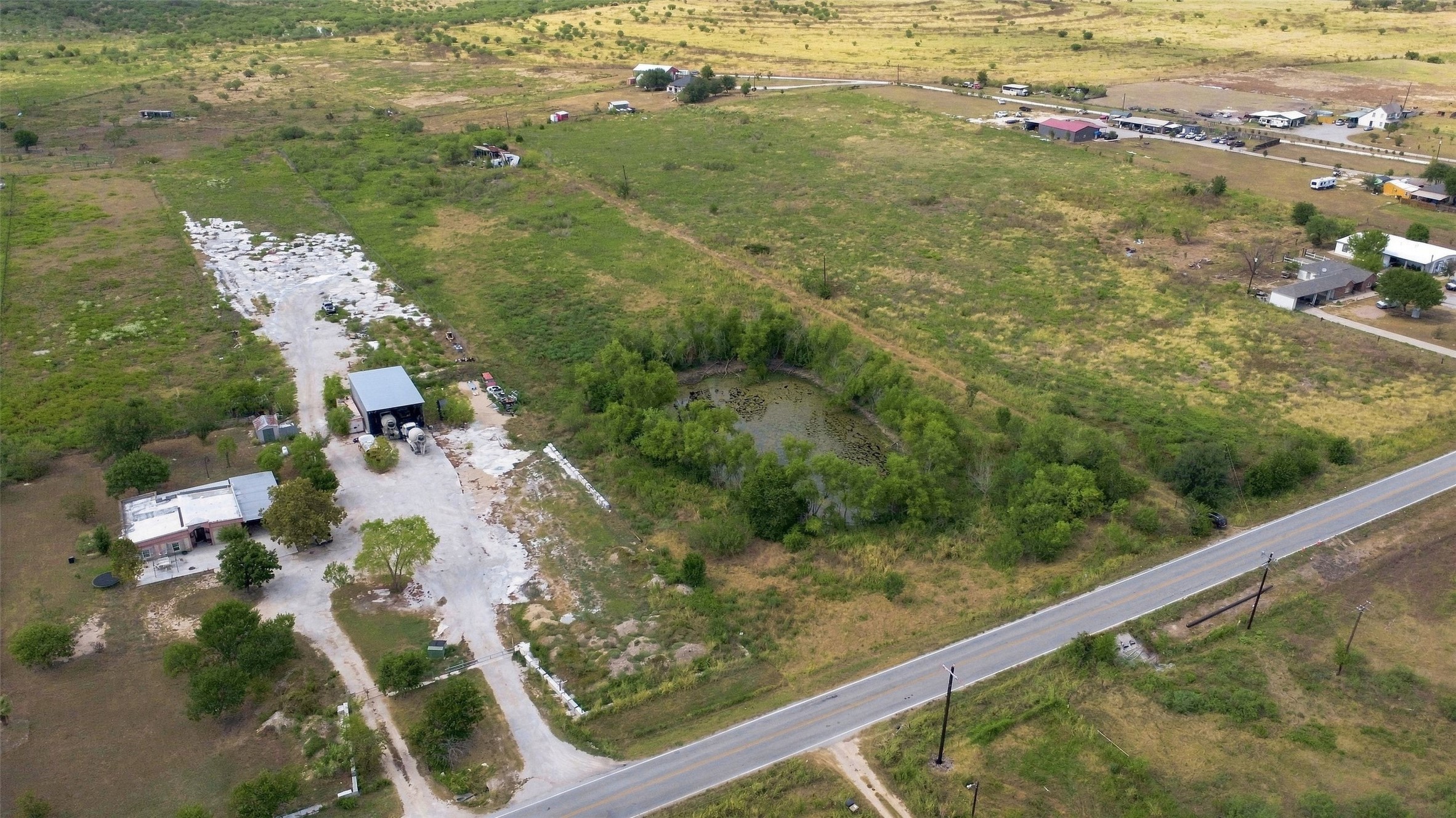 6207 Turnersville Road Buda, TX 78610 - Photo 7 of 28 Gallery Image 7