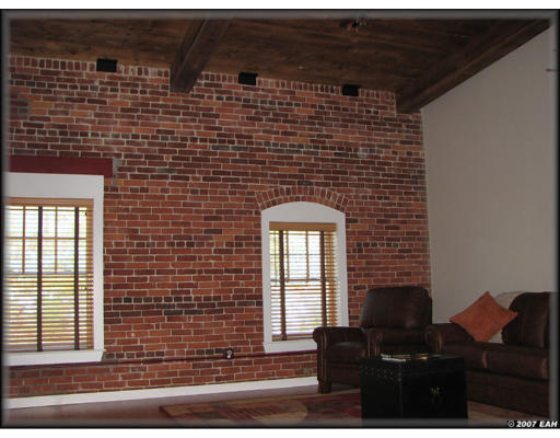 540 Main Street, Unit 407 Clinton, MA 01510 - Photo 5 of 6 Gallery Image 5