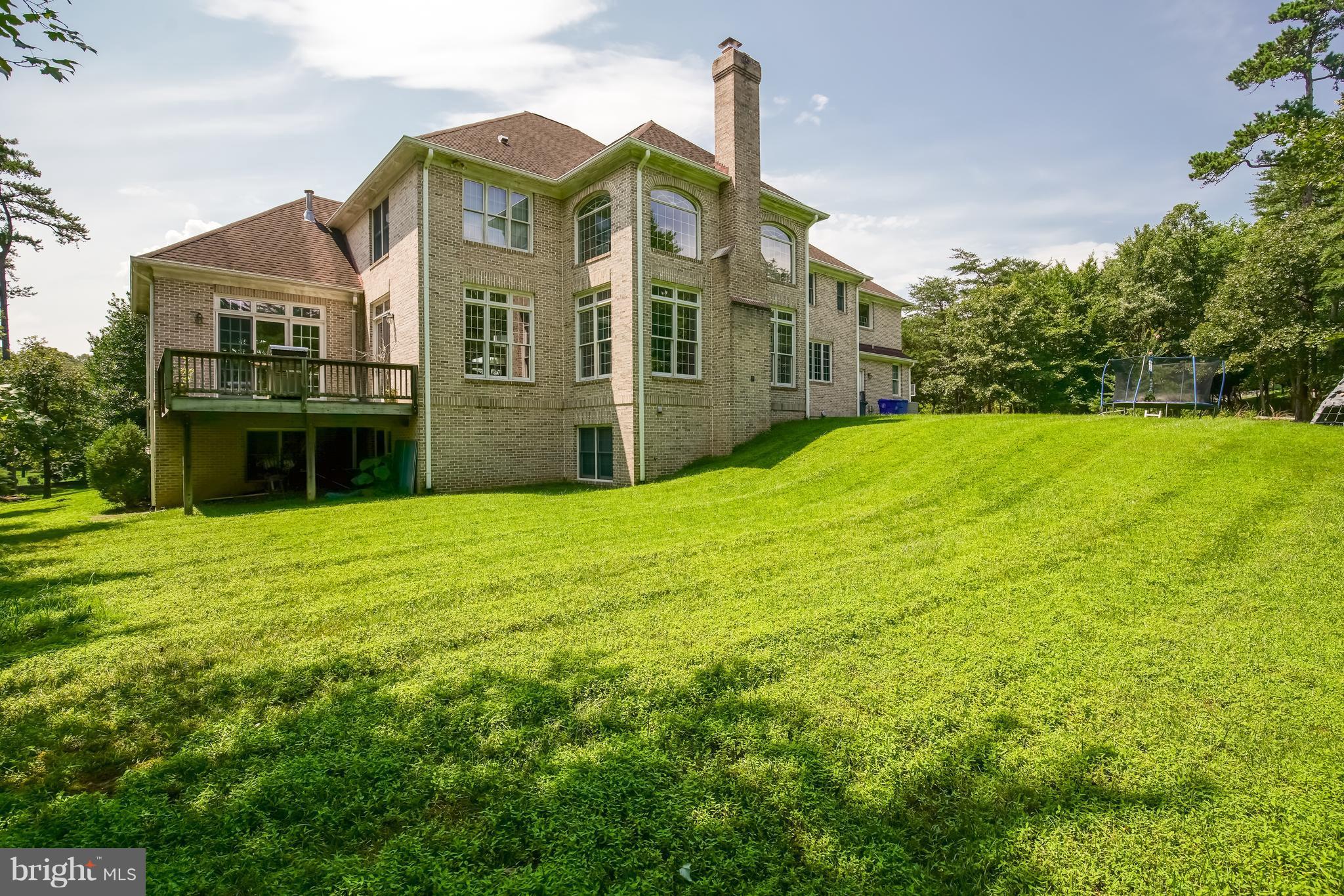 12625 Greenbriar Road Potomac, MD 20854 - Photo 18 of 19 Exterior (Rear)