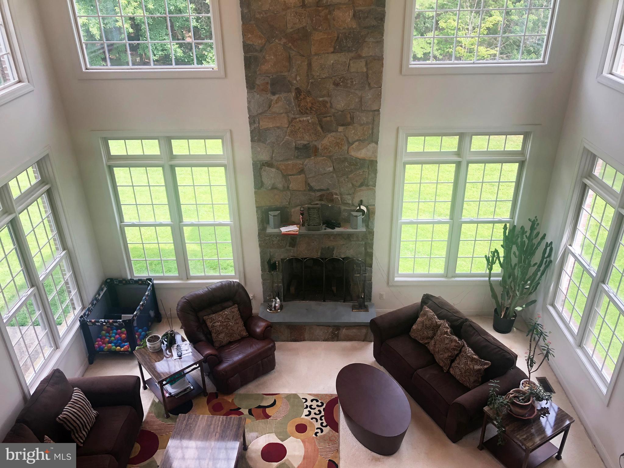 12625 Greenbriar Road Potomac, MD 20854 - Photo 7 of 19 Great Room