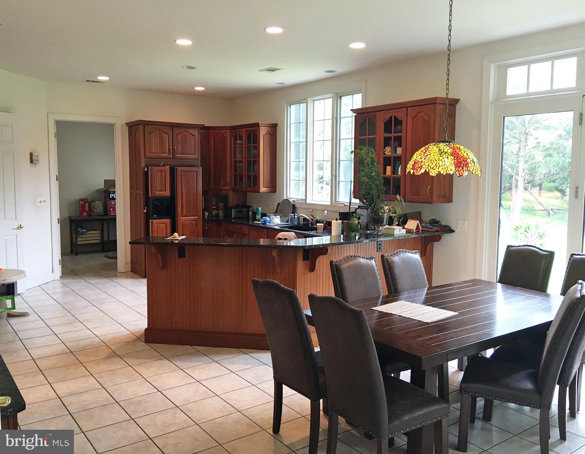 12625 Greenbriar Road Potomac, MD 20854 - Photo 8 of 19 Kitchen