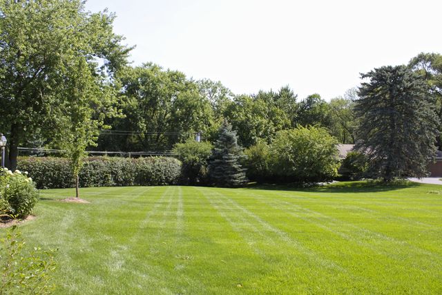 1881 Sunset Ridge Road Northfield, IL 60093 - Photo 13 of 14