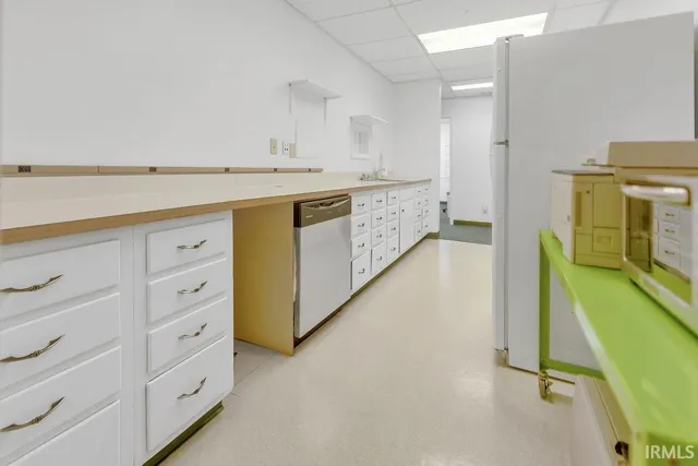 $995,000 | 515 South Woodscrest Drive, Bloomington, IN 47401