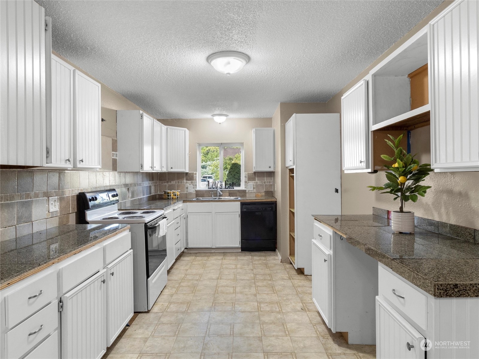 701 Coolidge Road Aberdeen, WA 98520 - Photo 8 of 28 Gallery Image 8