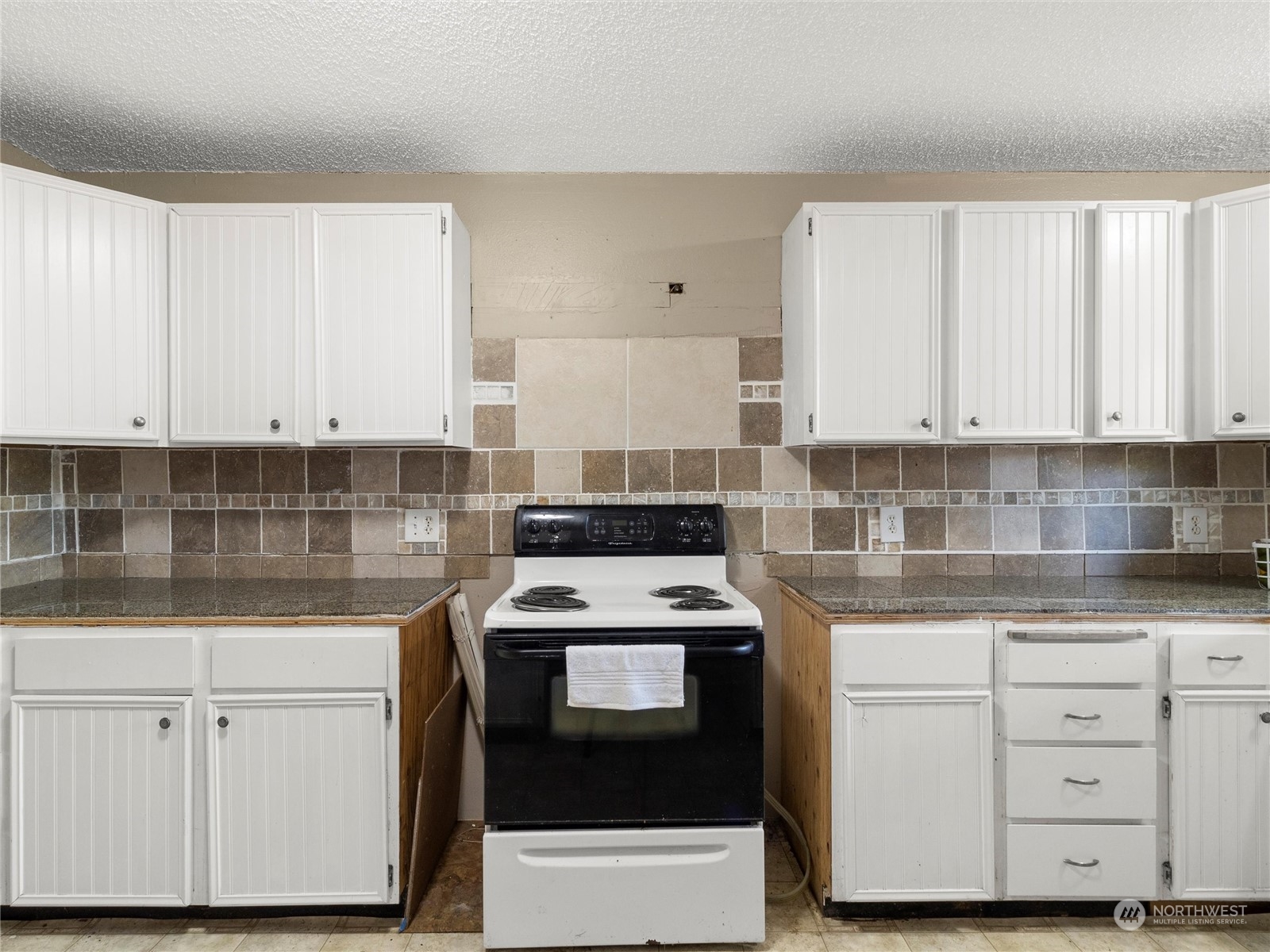 701 Coolidge Road Aberdeen, WA 98520 - Photo 9 of 28 Gallery Image 9