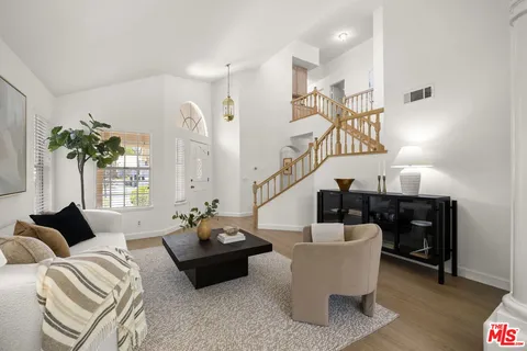 $998,000 | 566 Innwood Road, Simi Valley, CA 93065