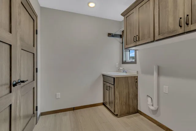 $439,900 | 1701 Knottingham Drive, Sartell, MN 56377