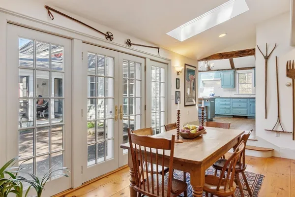 $1,995,000 | 322 West Street, Carlisle, MA 01741