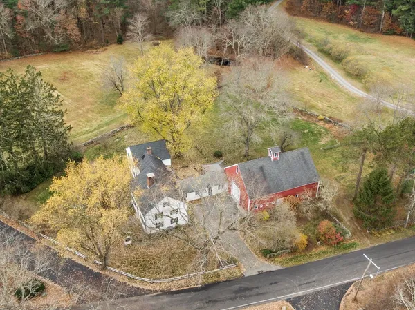 $1,995,000 | 322 West Street, Carlisle, MA 01741