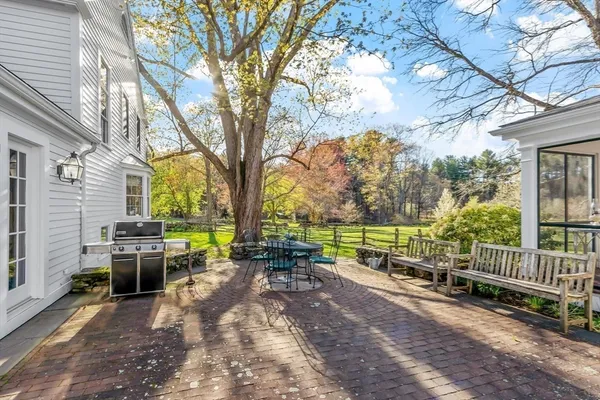 $1,995,000 | 322 West Street, Carlisle, MA 01741