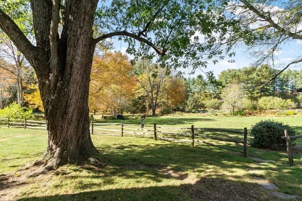 $1,995,000 | 322 West Street, Carlisle, MA 01741