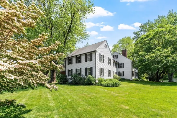 $1,995,000 | 322 West Street, Carlisle, MA 01741