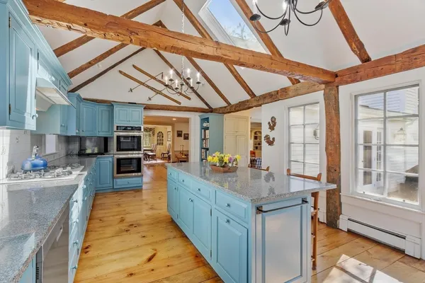 $1,995,000 | 322 West Street, Carlisle, MA 01741