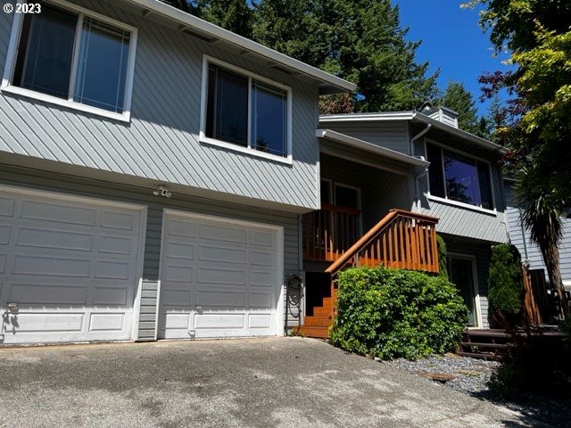 3770 Spruce Street North Bend, OR 97459 - Photo 1 of 42