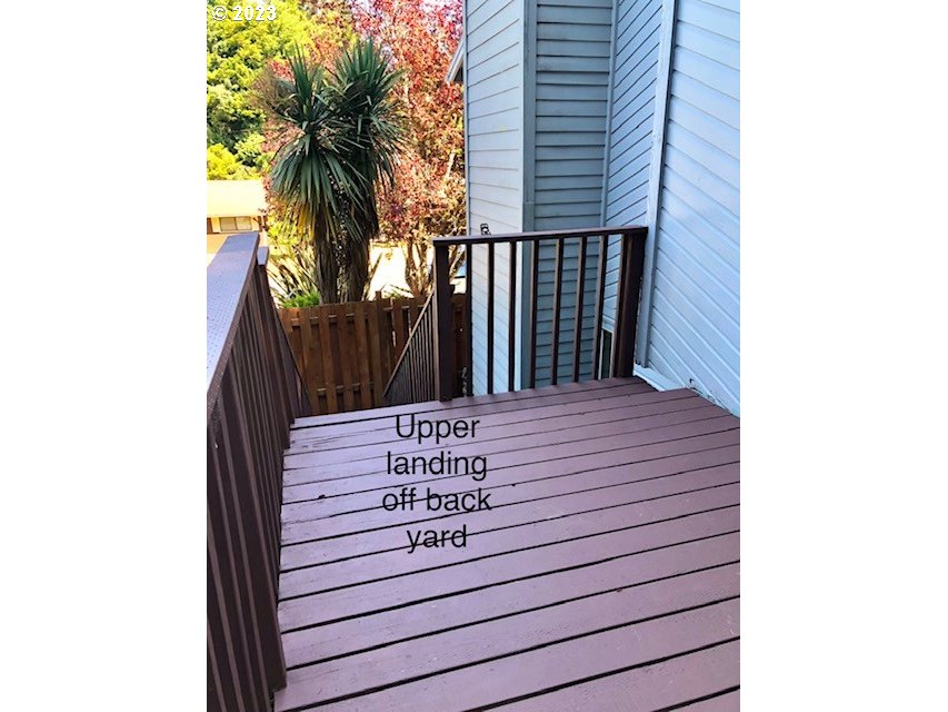 3770 Spruce Street North Bend, OR 97459 - Photo 39 of 42 Porch