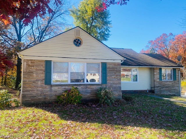 11250 Exeter Road Garfield Heights, OH 44125 - Photo 2 of 28