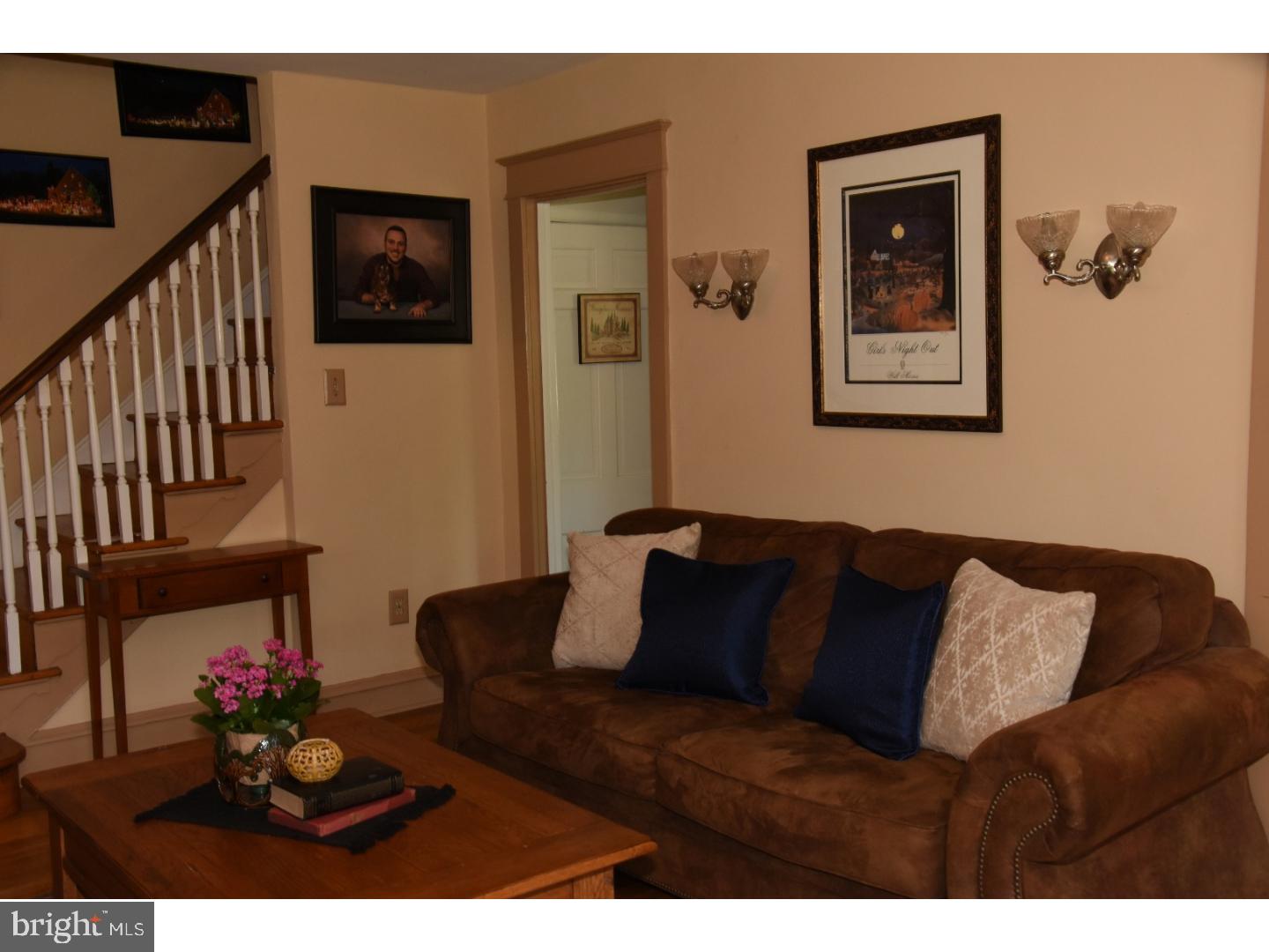 54 Meadowbrook Road Wayne, PA 19087 - Photo 2 of 25