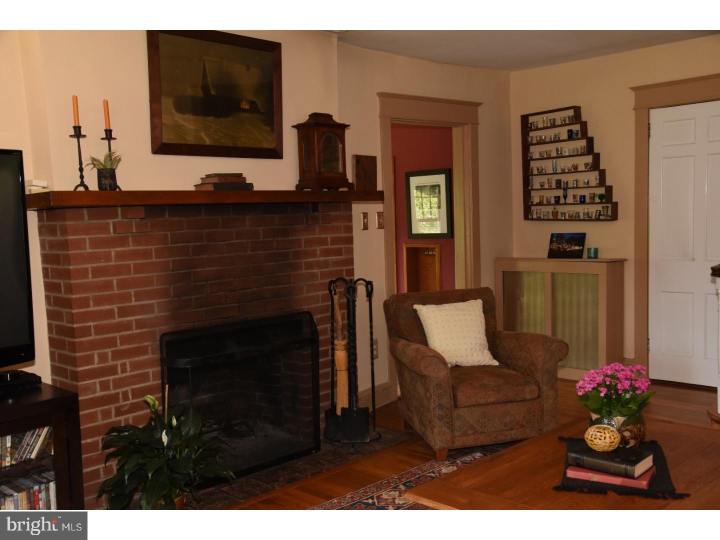 54 Meadowbrook Road Wayne, PA 19087 - Photo 4 of 25
