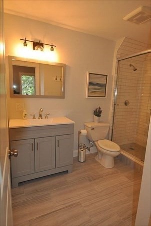 24 Clinton Street Everett, MA 02149 - Photo 12 of 32