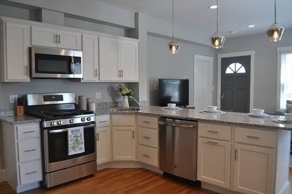 24 Clinton Street Everett, MA 02149 - Photo 15 of 32