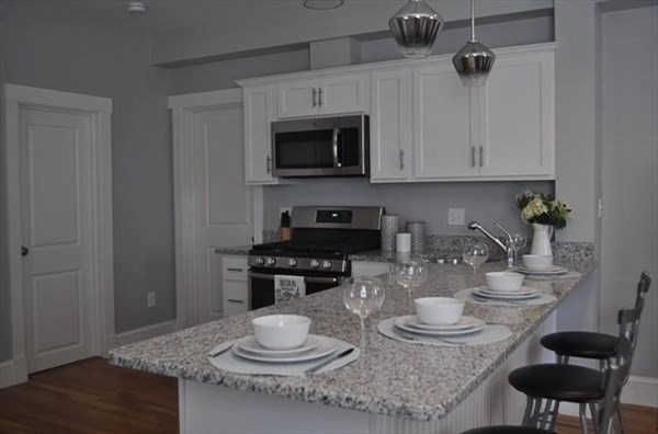 24 Clinton Street Everett, MA 02149 - Photo 16 of 32