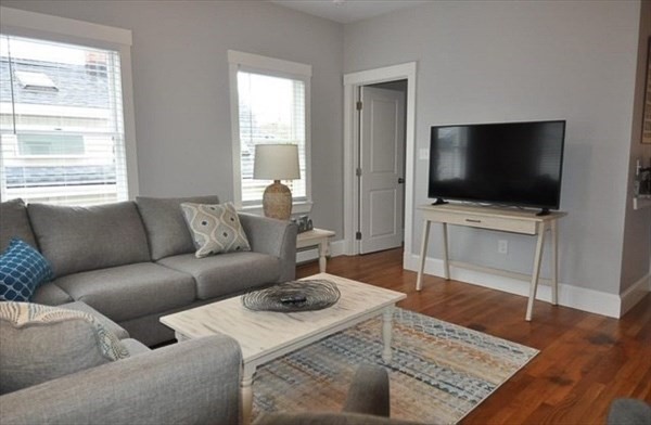 24 Clinton Street Everett, MA 02149 - Photo 21 of 32